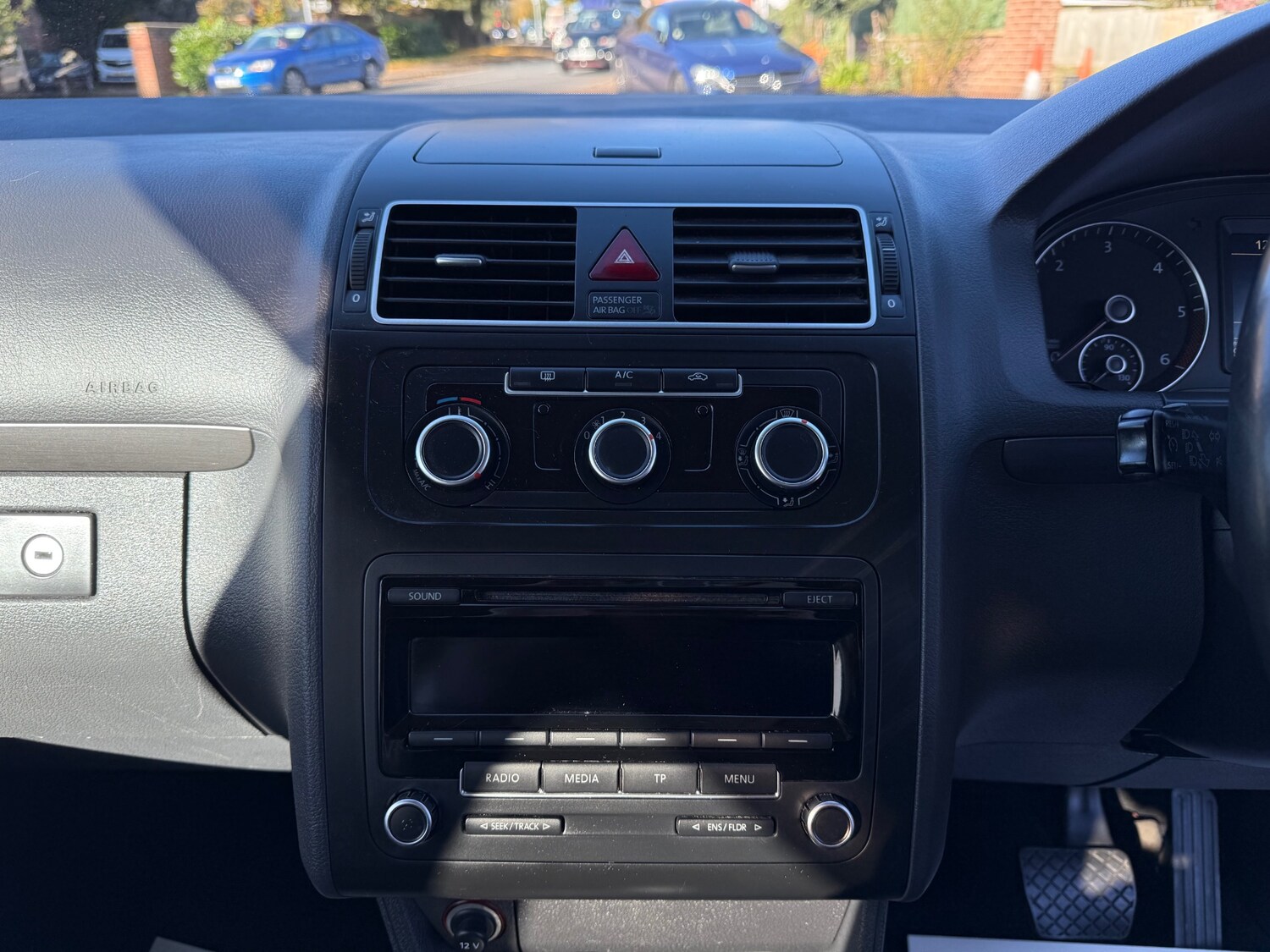 Used Volkswagen Touran 2012 for sale - 76364975: Photo 34