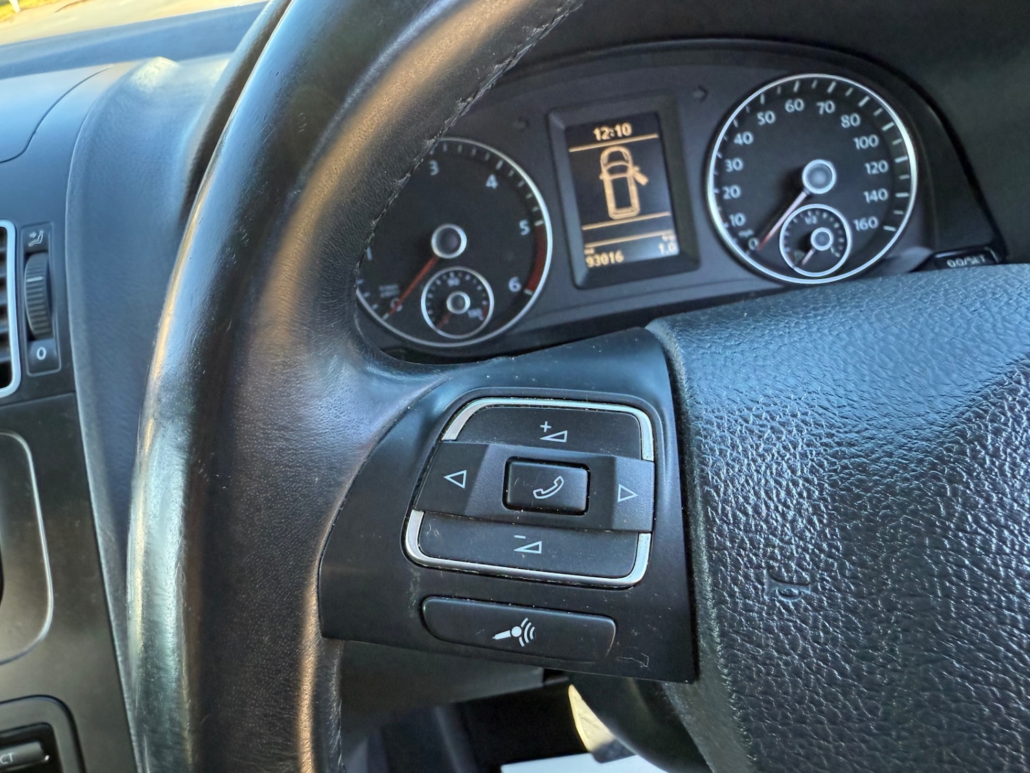 Used Volkswagen Touran 2012 for sale - 76364975: Photo 36