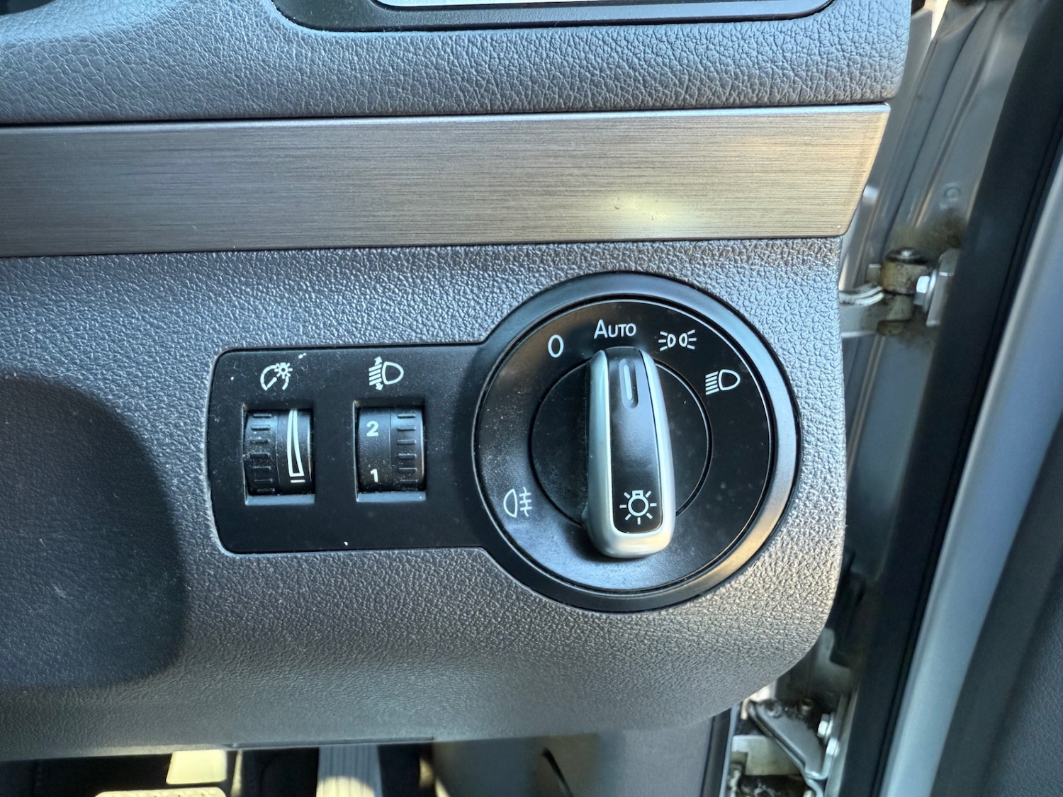 Used Volkswagen Touran 2012 for sale - 76364975: Photo 38