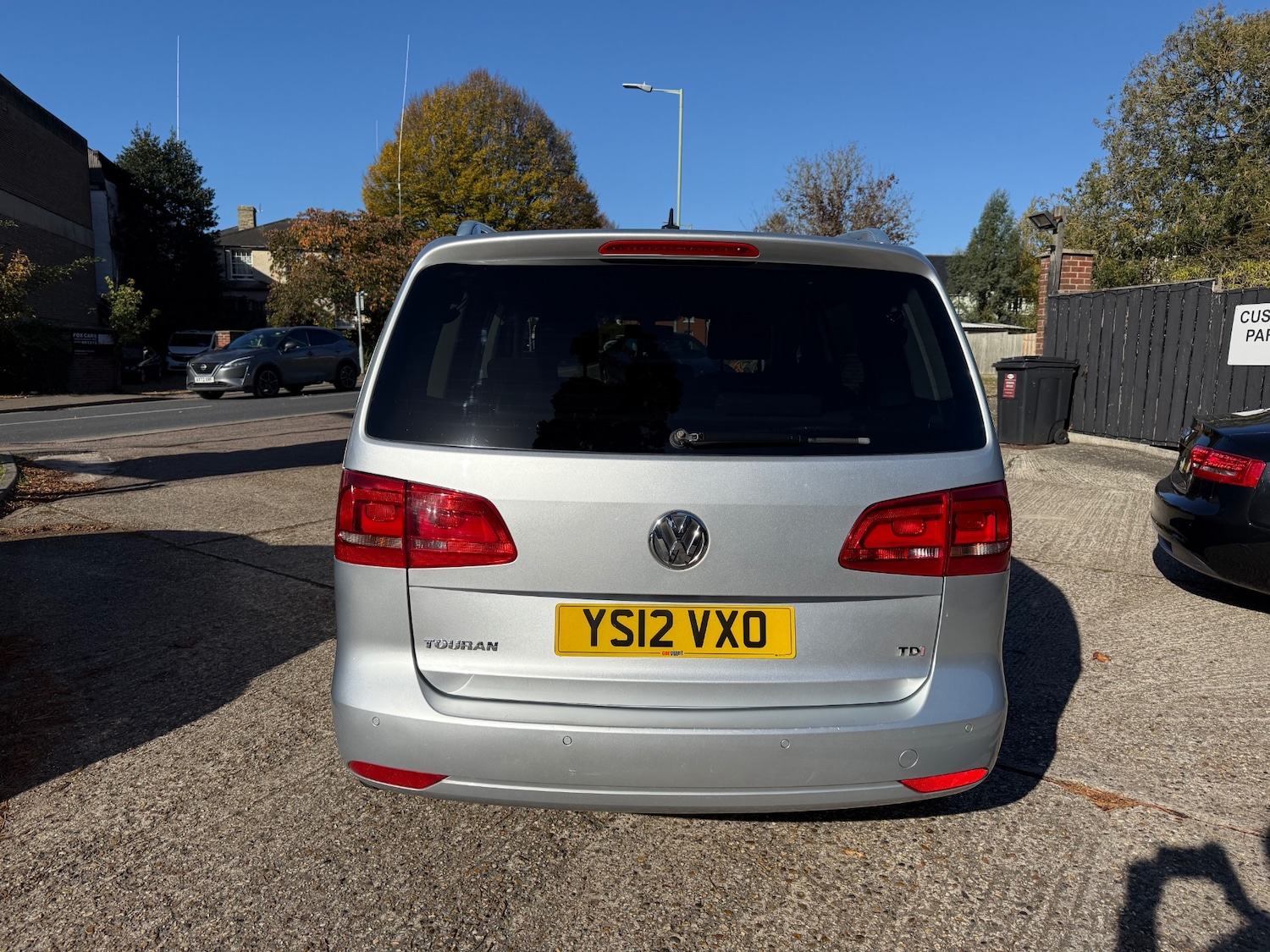 Used Volkswagen Touran 2012 for sale - 76364975: Photo 8