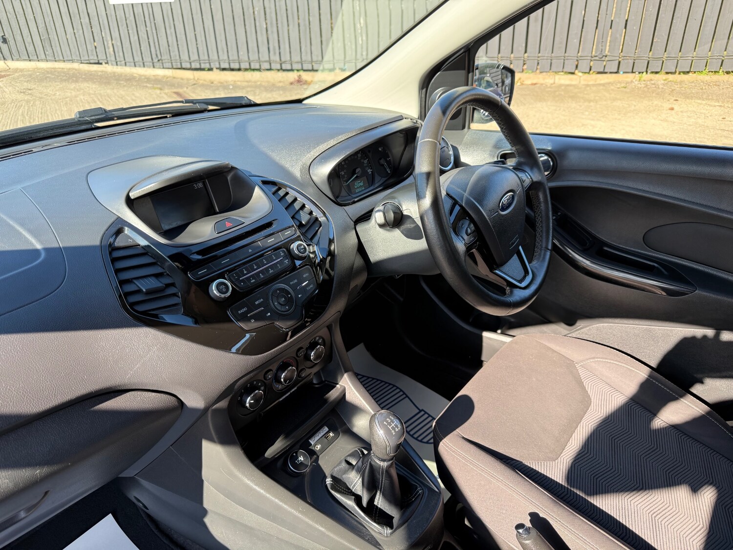 Used Ford Ka+ 2017 for sale - 78162096: Photo 20