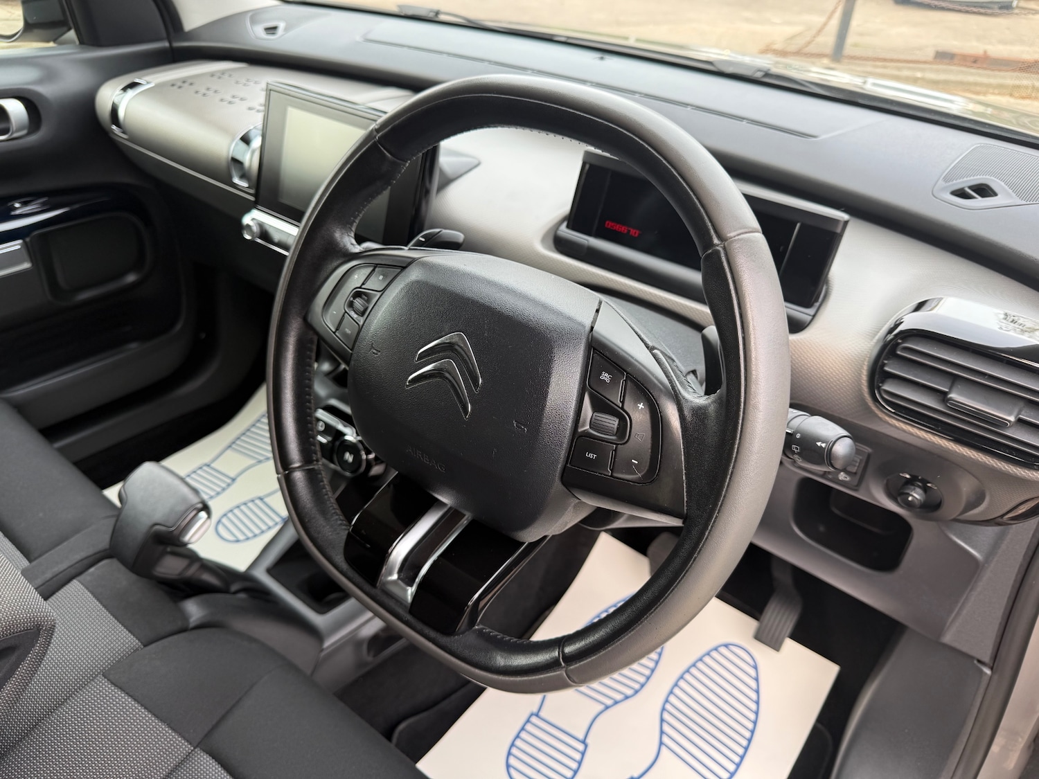 Used Citroen C4 Cactus 2016 for sale - 77983774: Photo 12