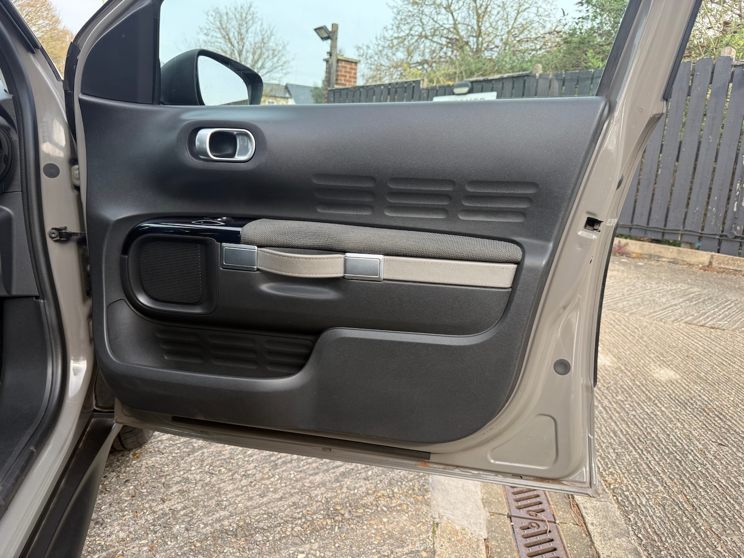 Used Citroen C4 Cactus 2016 for sale - 77983774: Photo 17