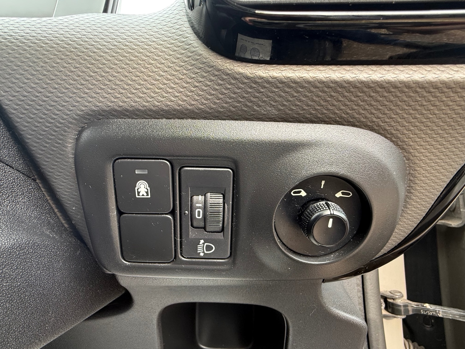 Used Citroen C4 Cactus 2016 for sale - 77983774: Photo 42