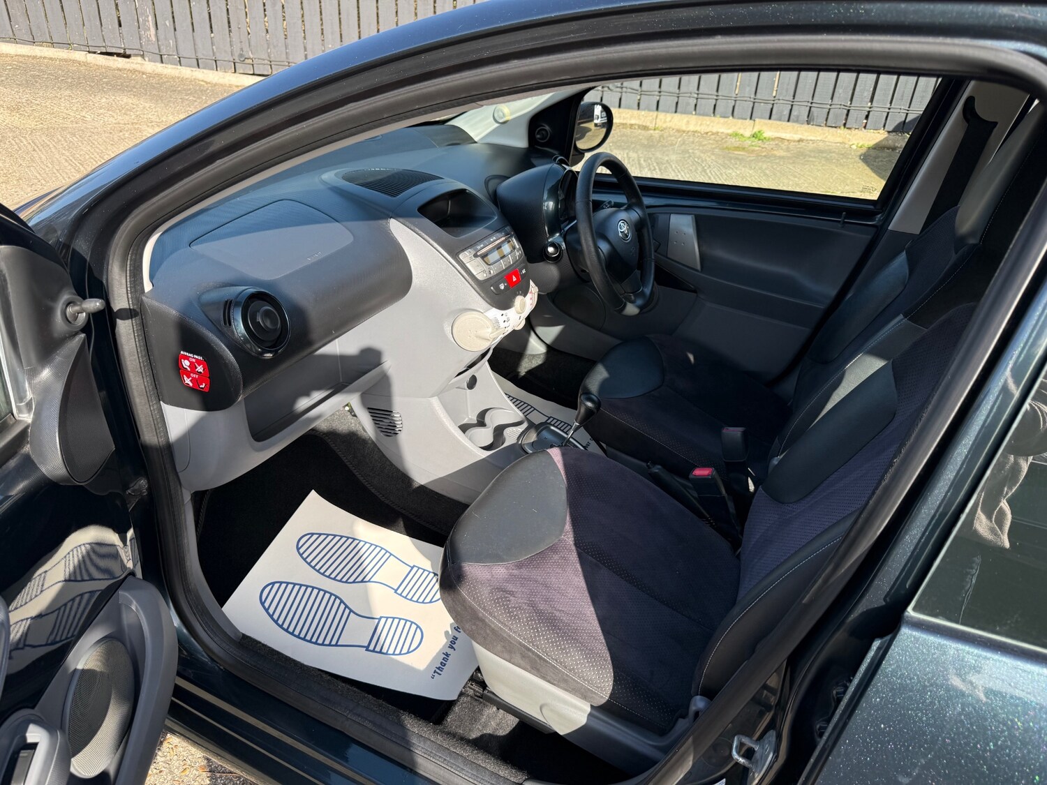 Used Toyota AYGO 2011 for sale - 77669192: Photo 22