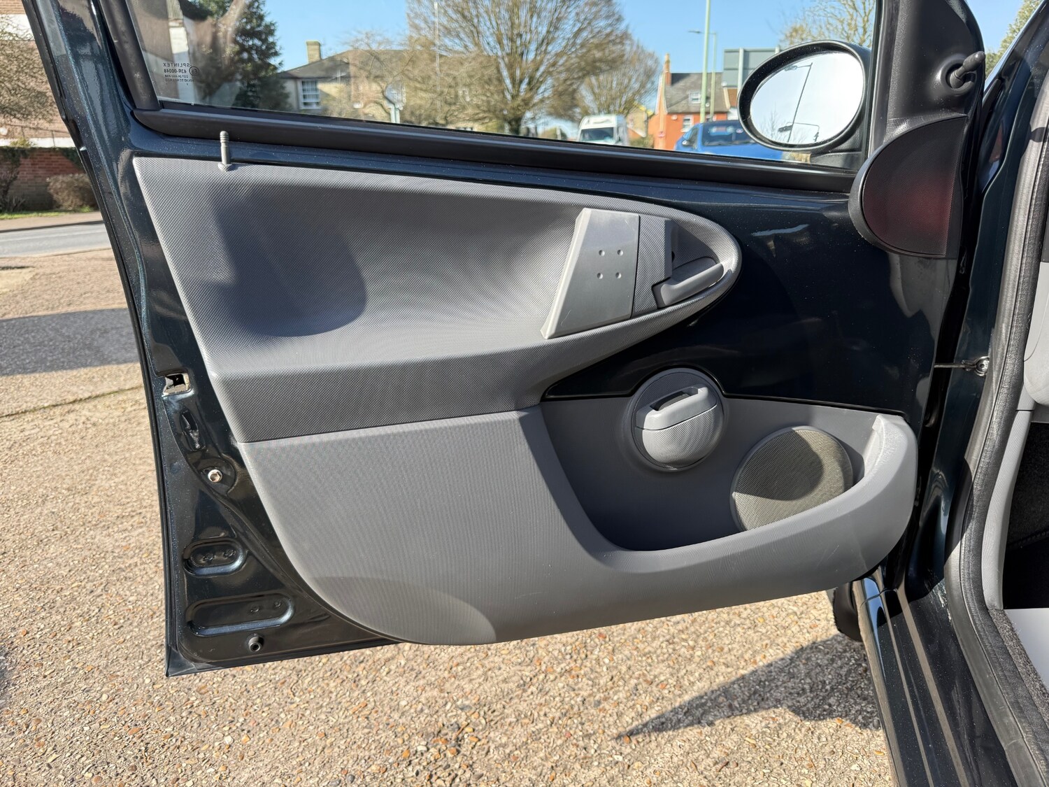 Used Toyota AYGO 2011 for sale - 77669192: Photo 25