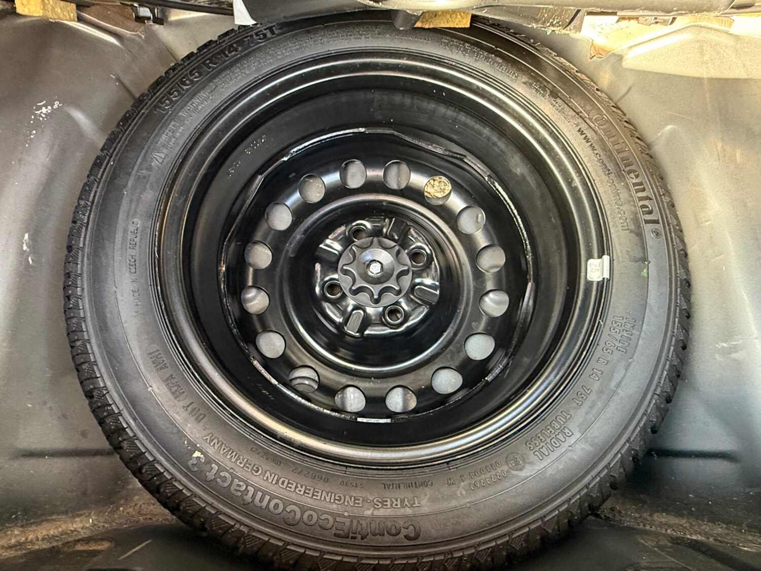 Used Toyota AYGO 2011 for sale - 77669192: Photo 38