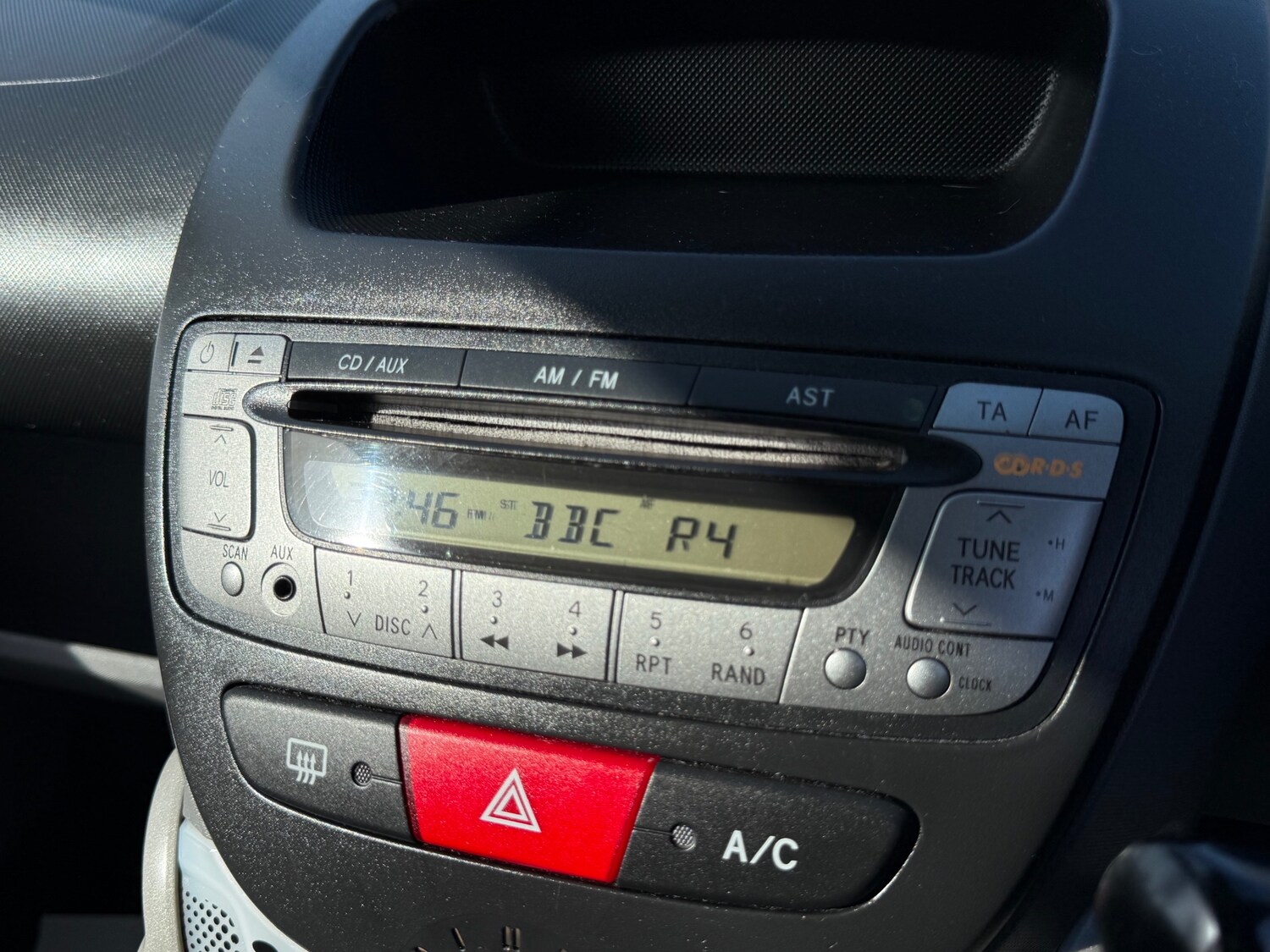 Used Toyota AYGO 2011 for sale - 77669192: Photo 48