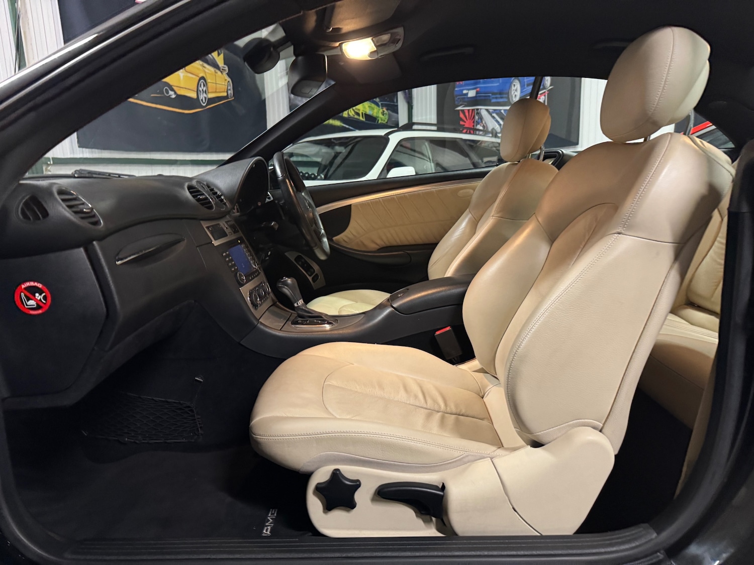 Used Mercedes-Benz CLK 2008 for sale - 76911409: Photo 17