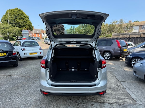 Used Ford C-Max 2016 for sale - 75498801: Photo 23