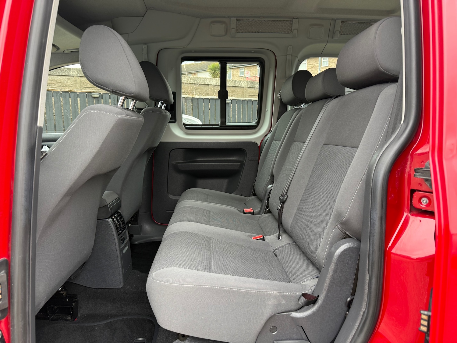 Used Volkswagen Caddy Maxi Life 2015 for sale - 77676231: Photo 30