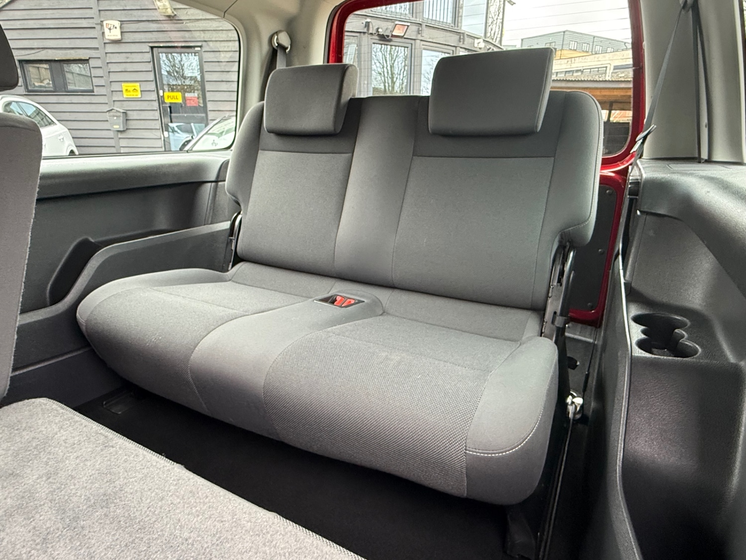 Used Volkswagen Caddy Maxi Life 2015 for sale - 77676231: Photo 32