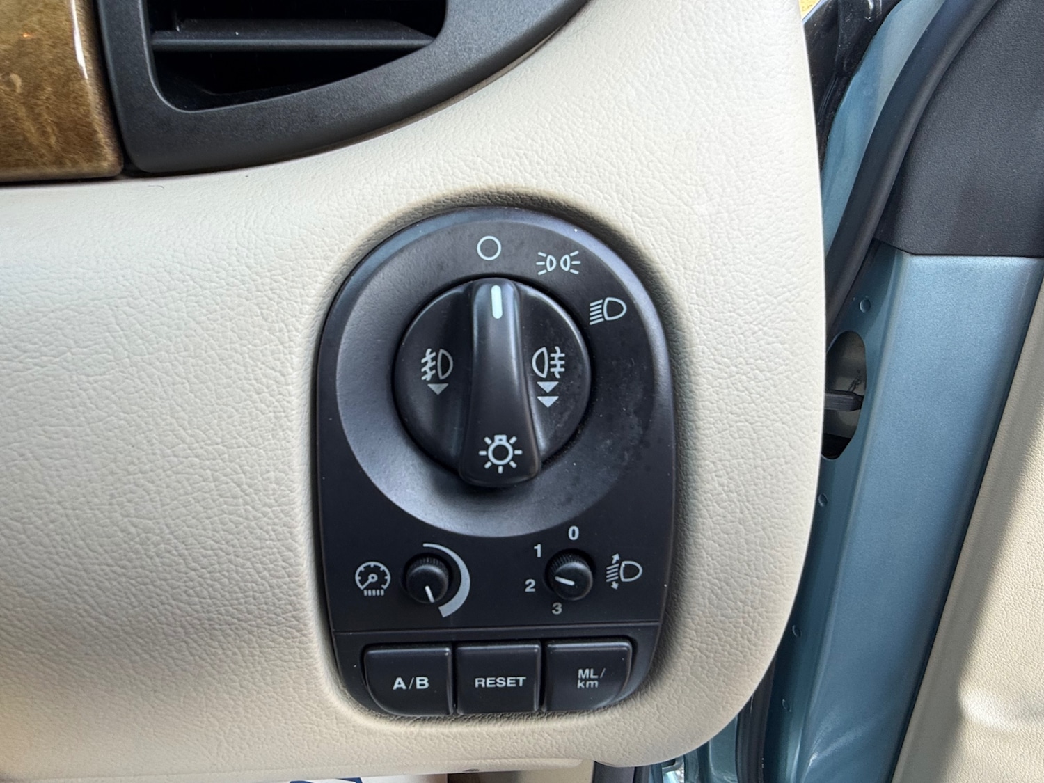 Used Jaguar X-Type 2002 for sale - 77973582: Photo 34