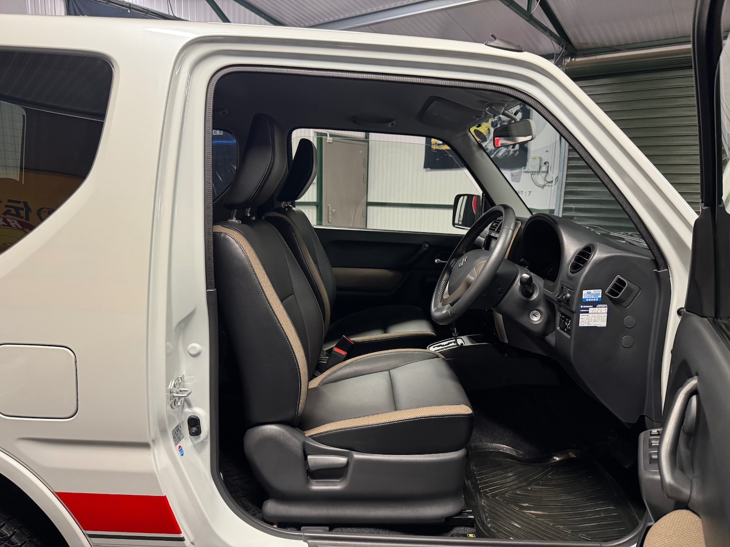 Used Suzuki Jimny 2015 for sale - 76770297: Photo 14