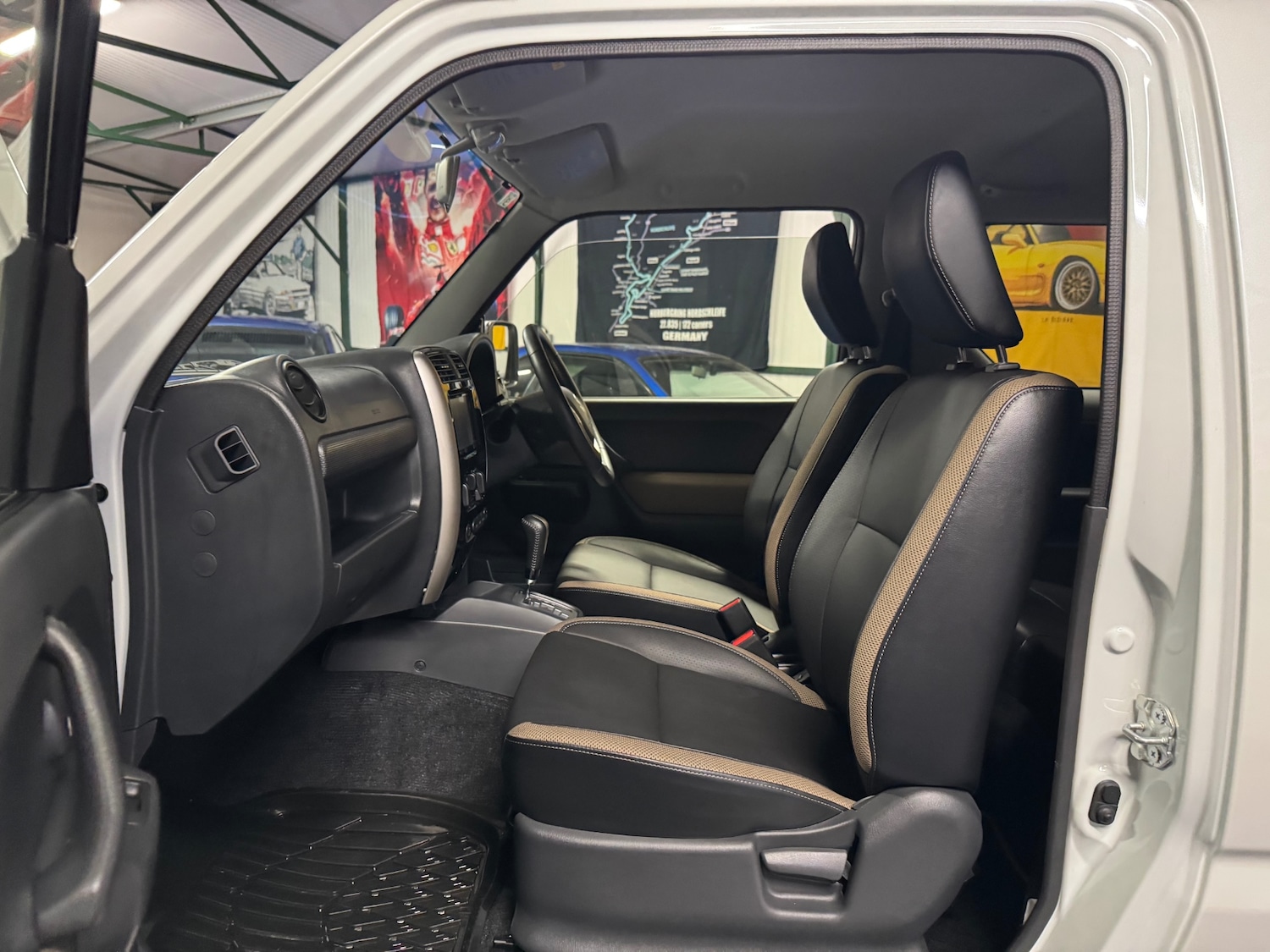 Used Suzuki Jimny 2015 for sale - 76770297: Photo 17