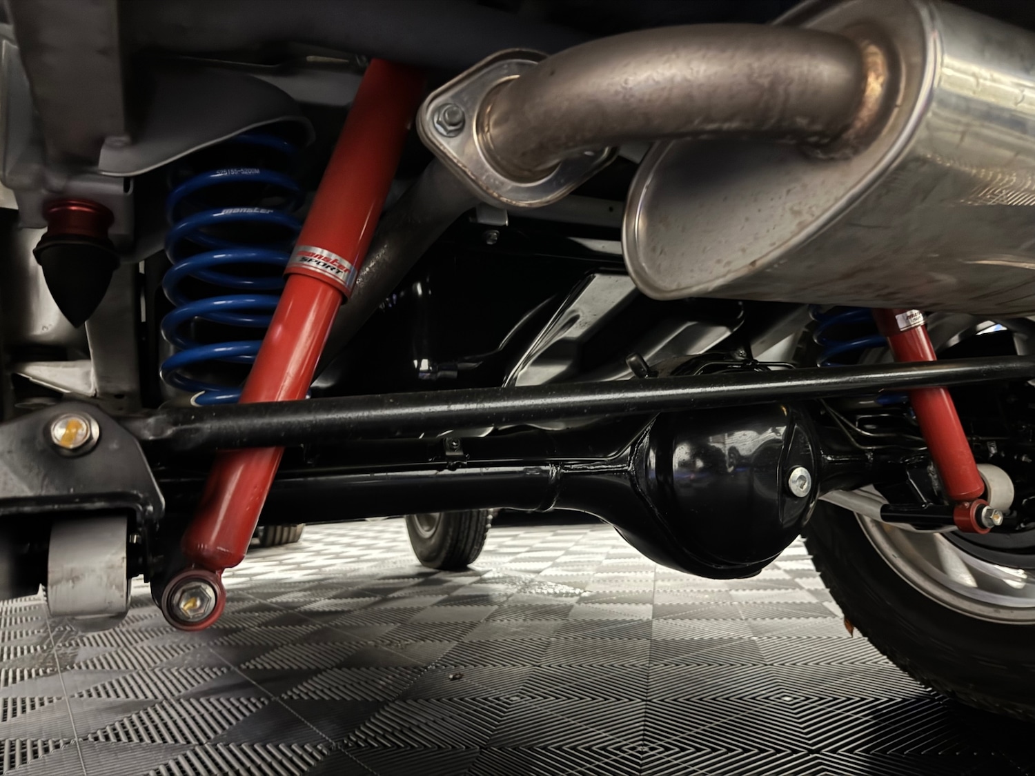 Used Suzuki Jimny 2015 for sale - 76770297: Photo 2