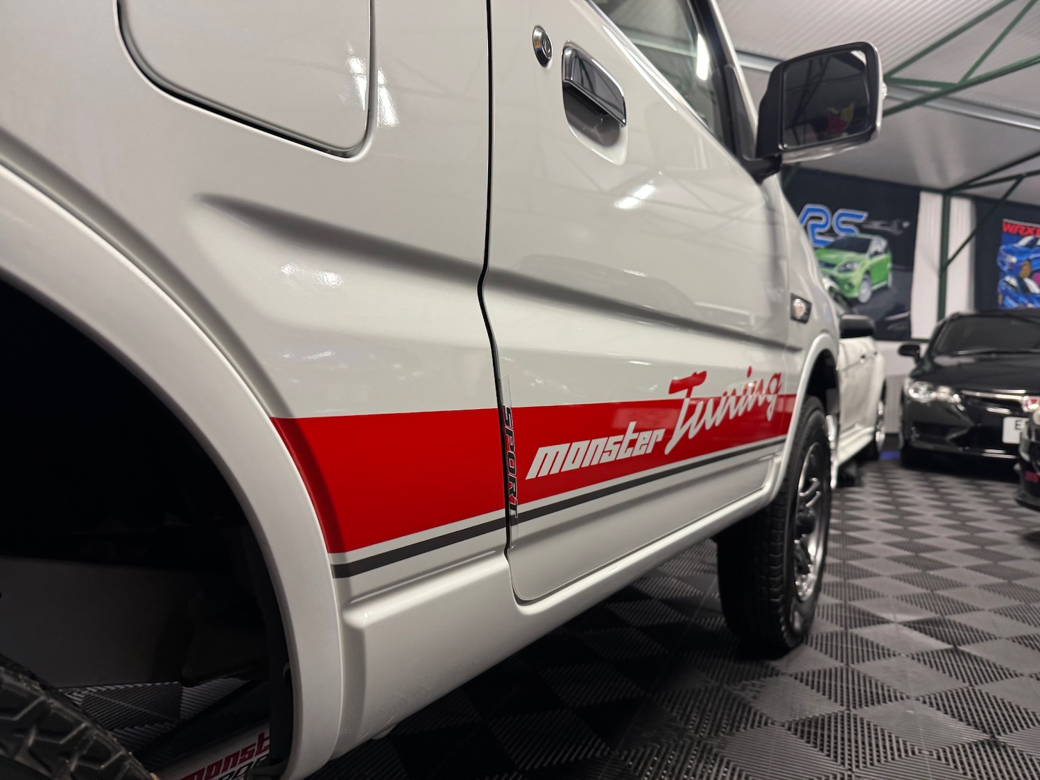 Used Suzuki Jimny 2015 for sale - 76770297: Photo 51