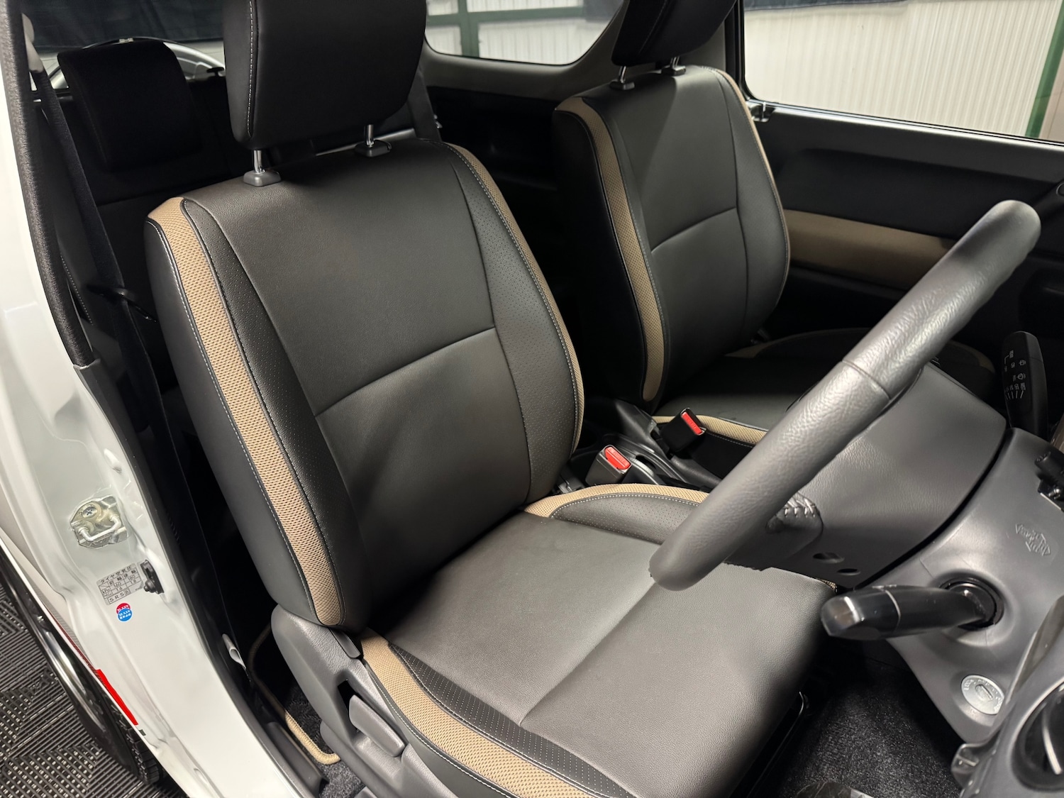 Used Suzuki Jimny 2015 for sale - 76770297: Photo 65