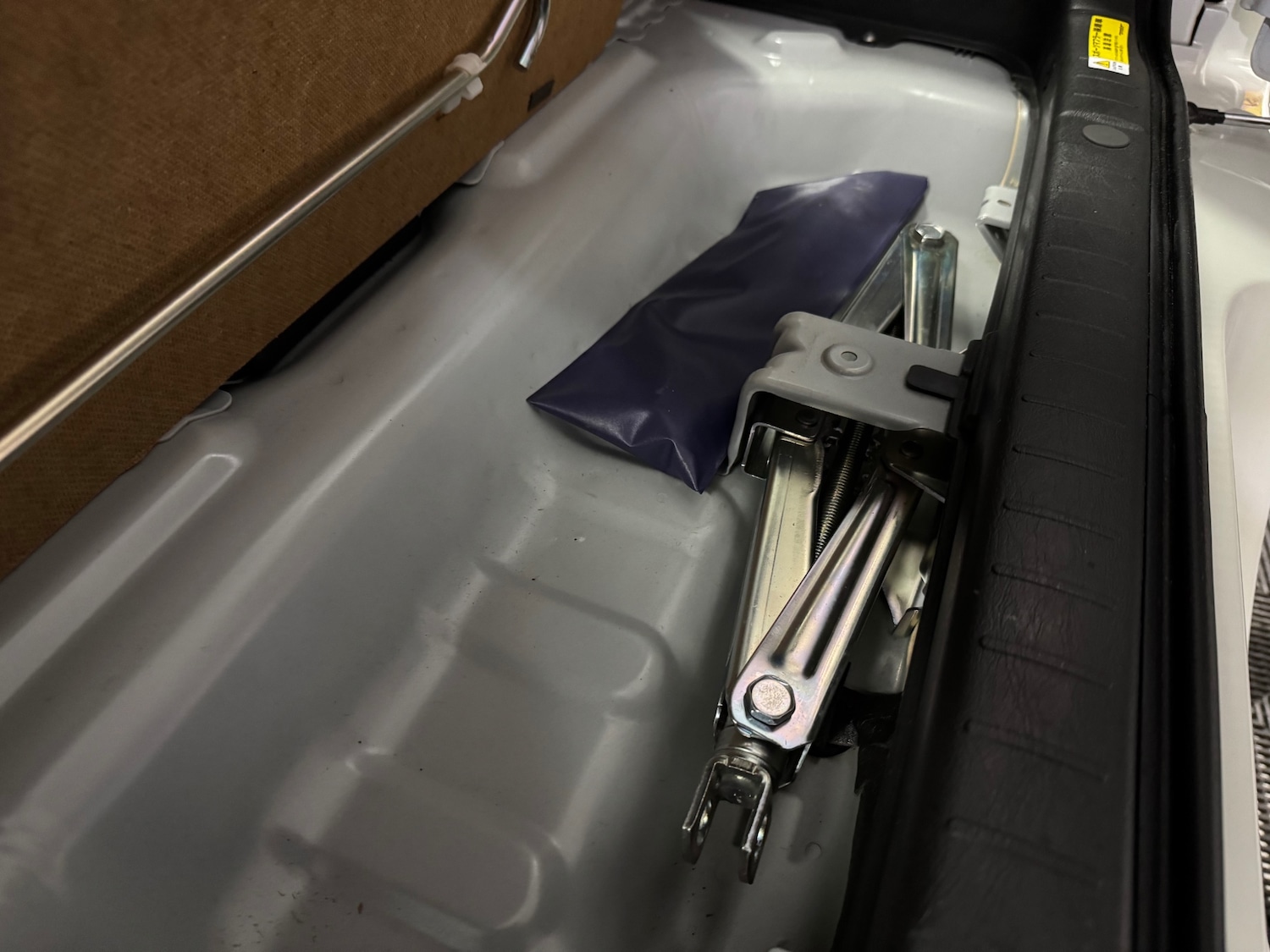 Used Suzuki Jimny 2015 for sale - 76770297: Photo 87