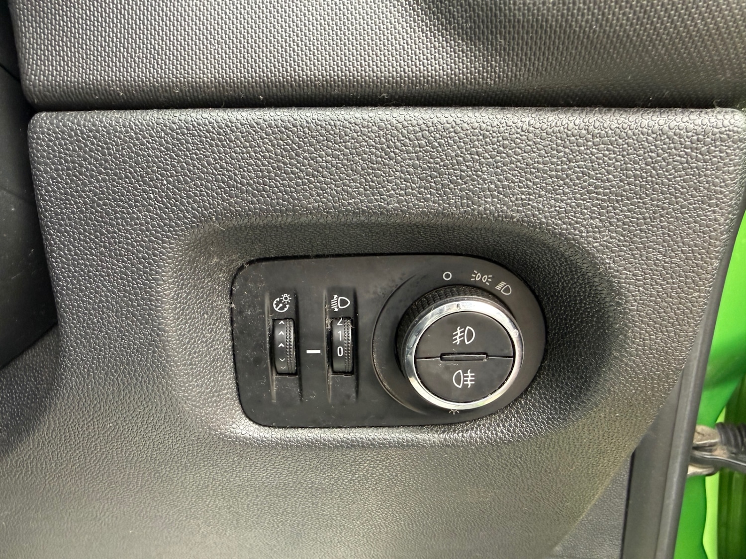 Used Vauxhall Corsa 2013 for sale - 77872196: Photo 31