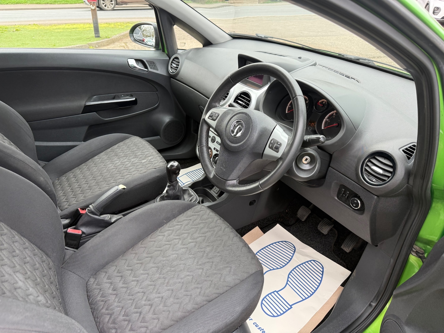 Used Vauxhall Corsa 2013 for sale - 77872196: Photo 8