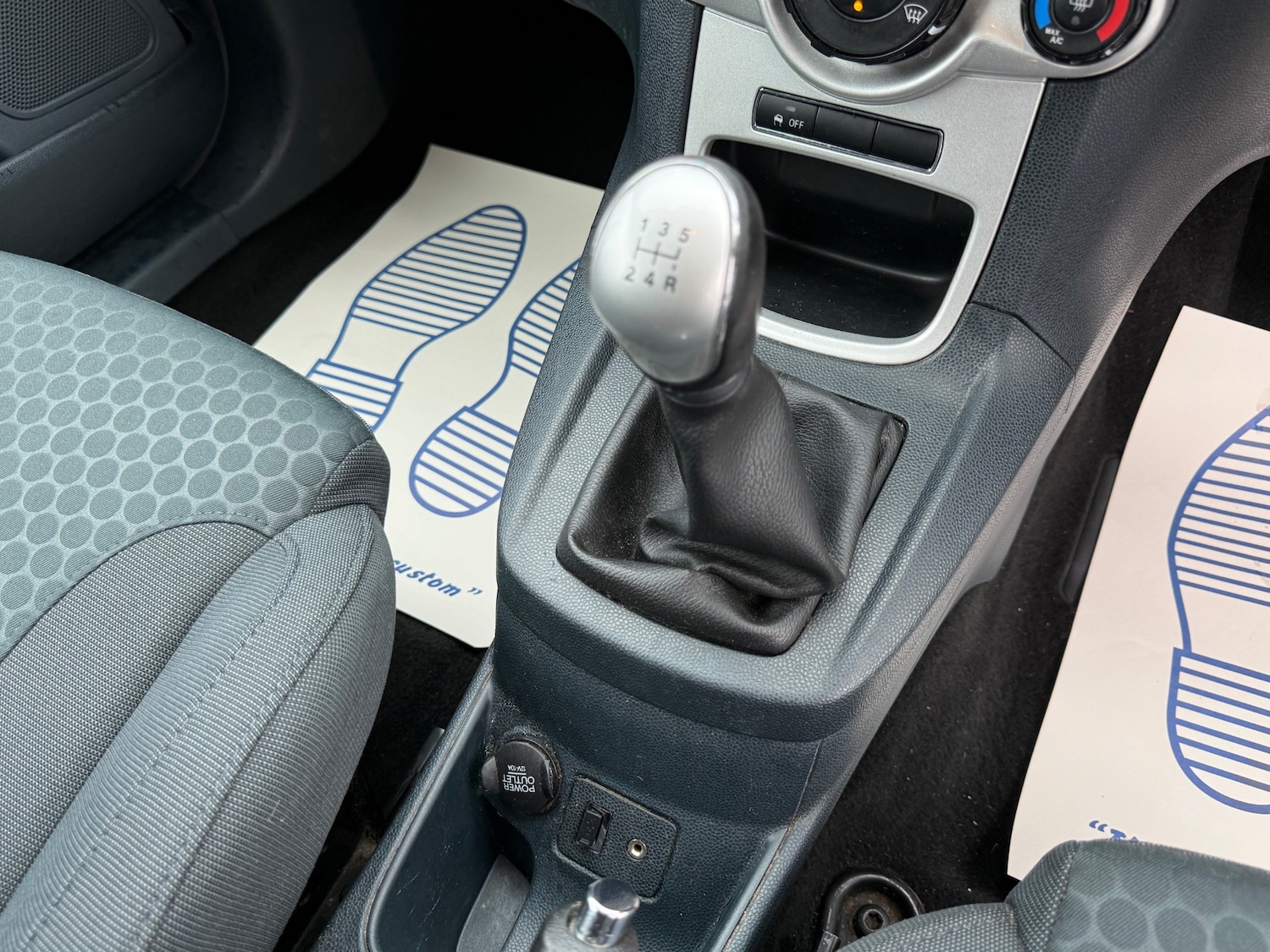 Used Ford Fiesta 2011 for sale - 76748391: Photo 27