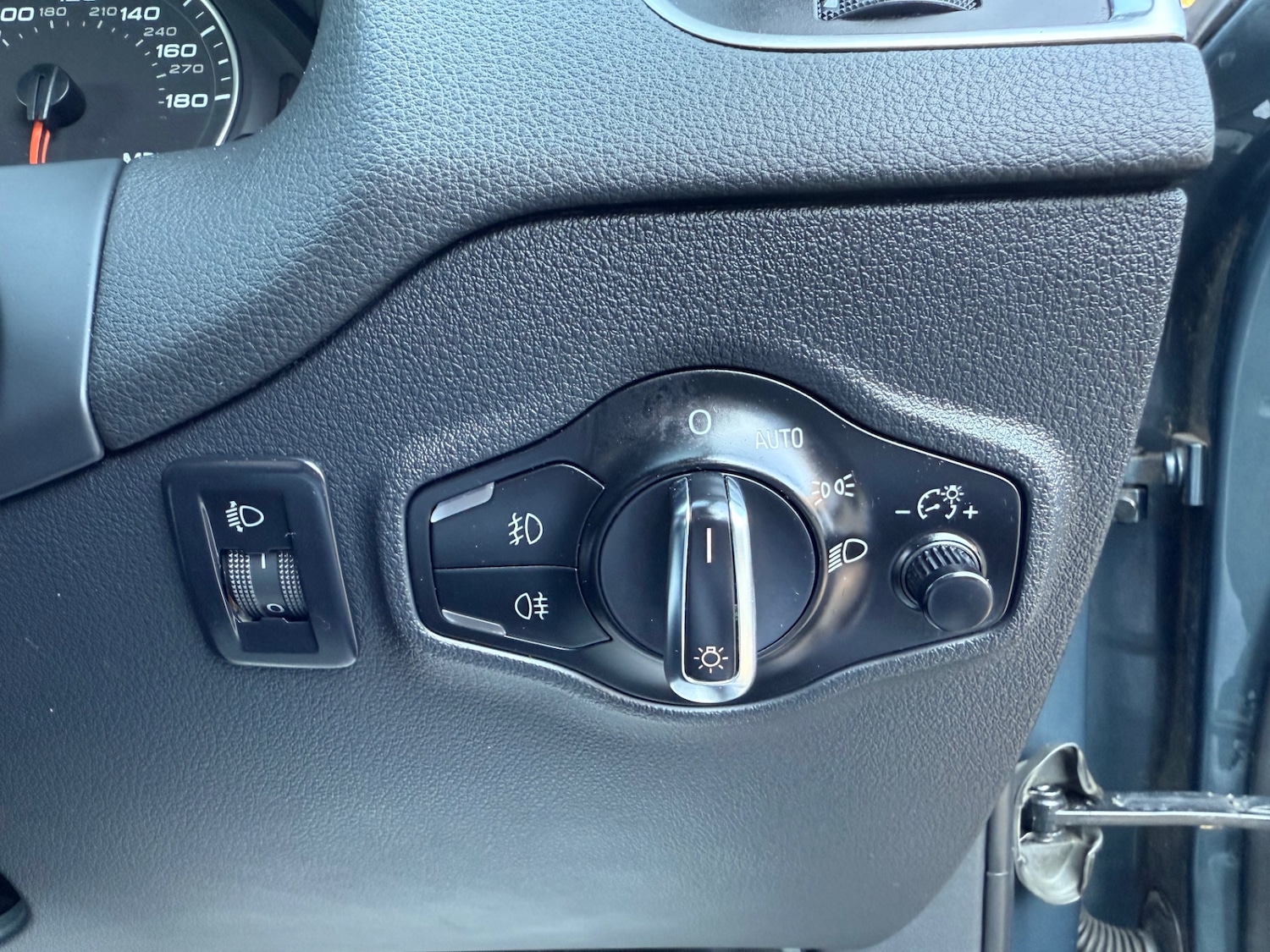 Used Audi Q5 2009 for sale - 76016664: Photo 39