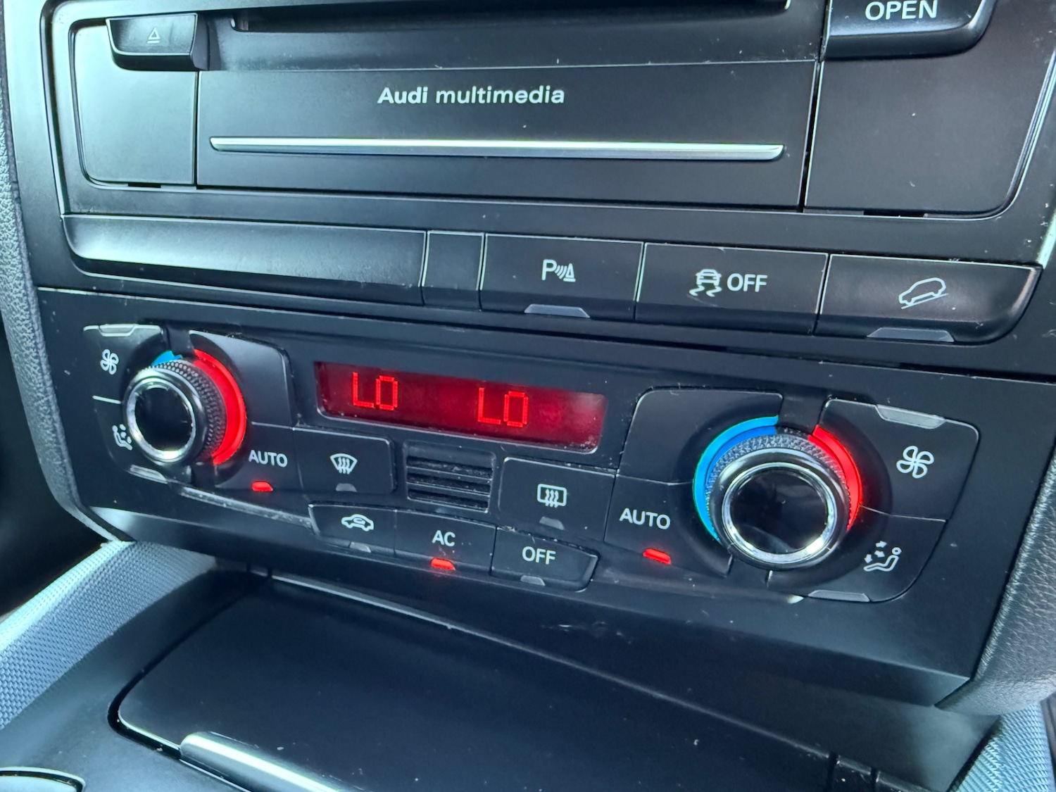 Used Audi Q5 2009 for sale - 76016664: Photo 43