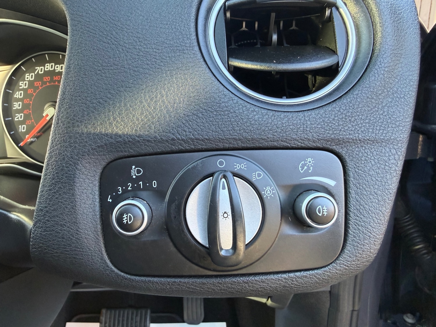 Used Ford Mondeo 2012 for sale - 76945950: Photo 39