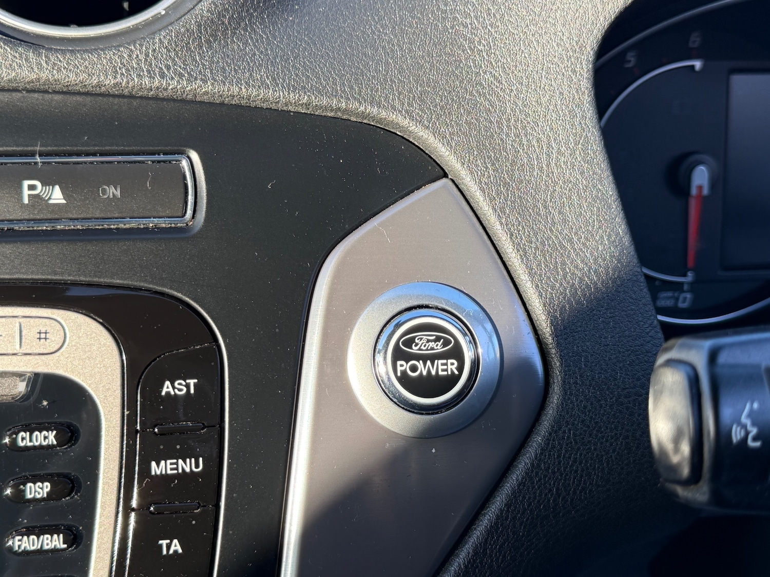 Used Ford Mondeo 2012 for sale - 76945950: Photo 41