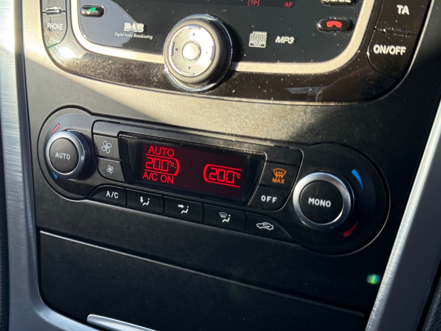 Used Ford Mondeo 2012 for sale - 76945950: Photo 49