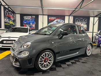 Used Abarth 595 2016 for sale - 76498409: Photo
