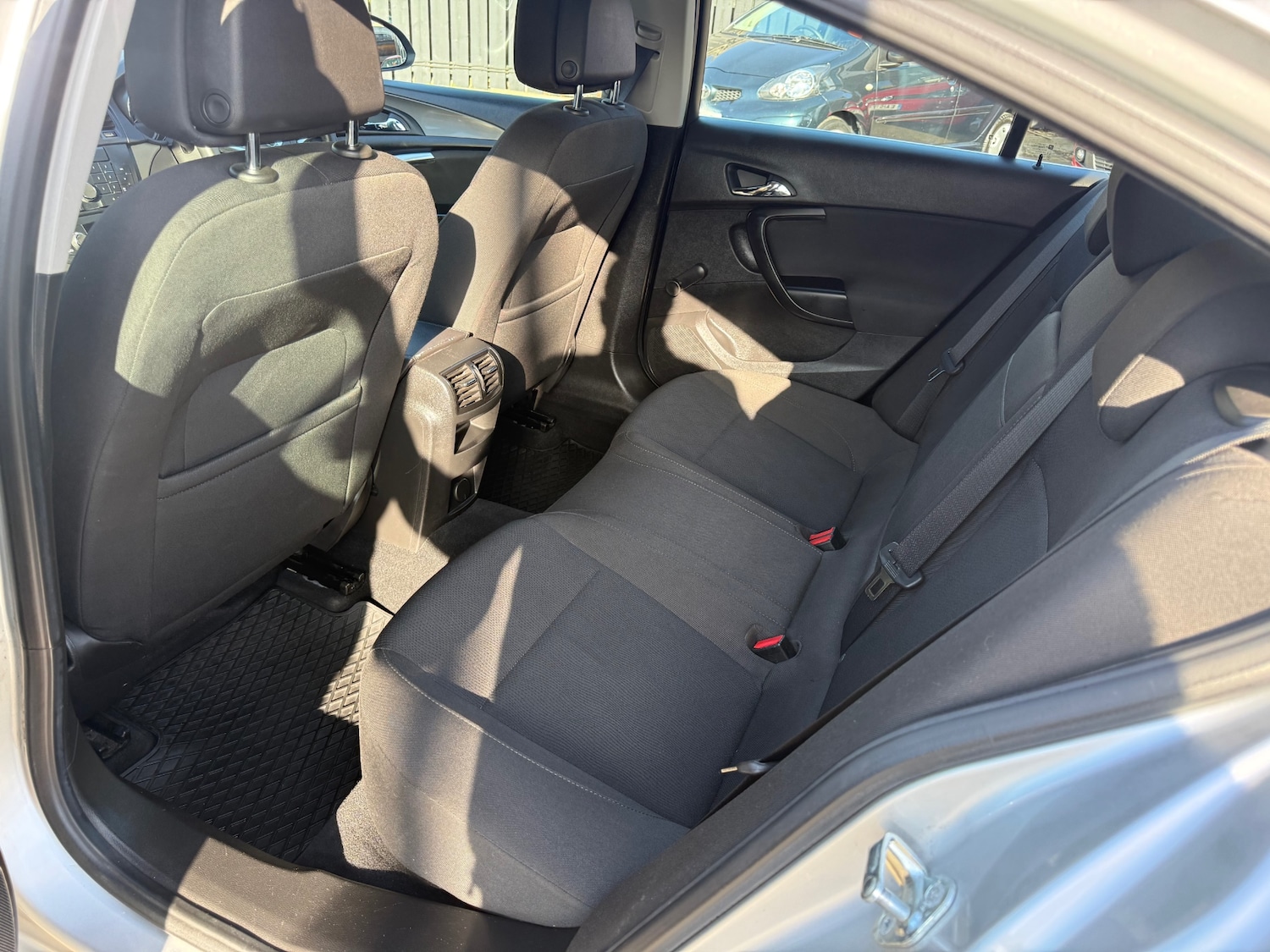 Used Vauxhall Insignia 2009 for sale - 77742464: Photo 28