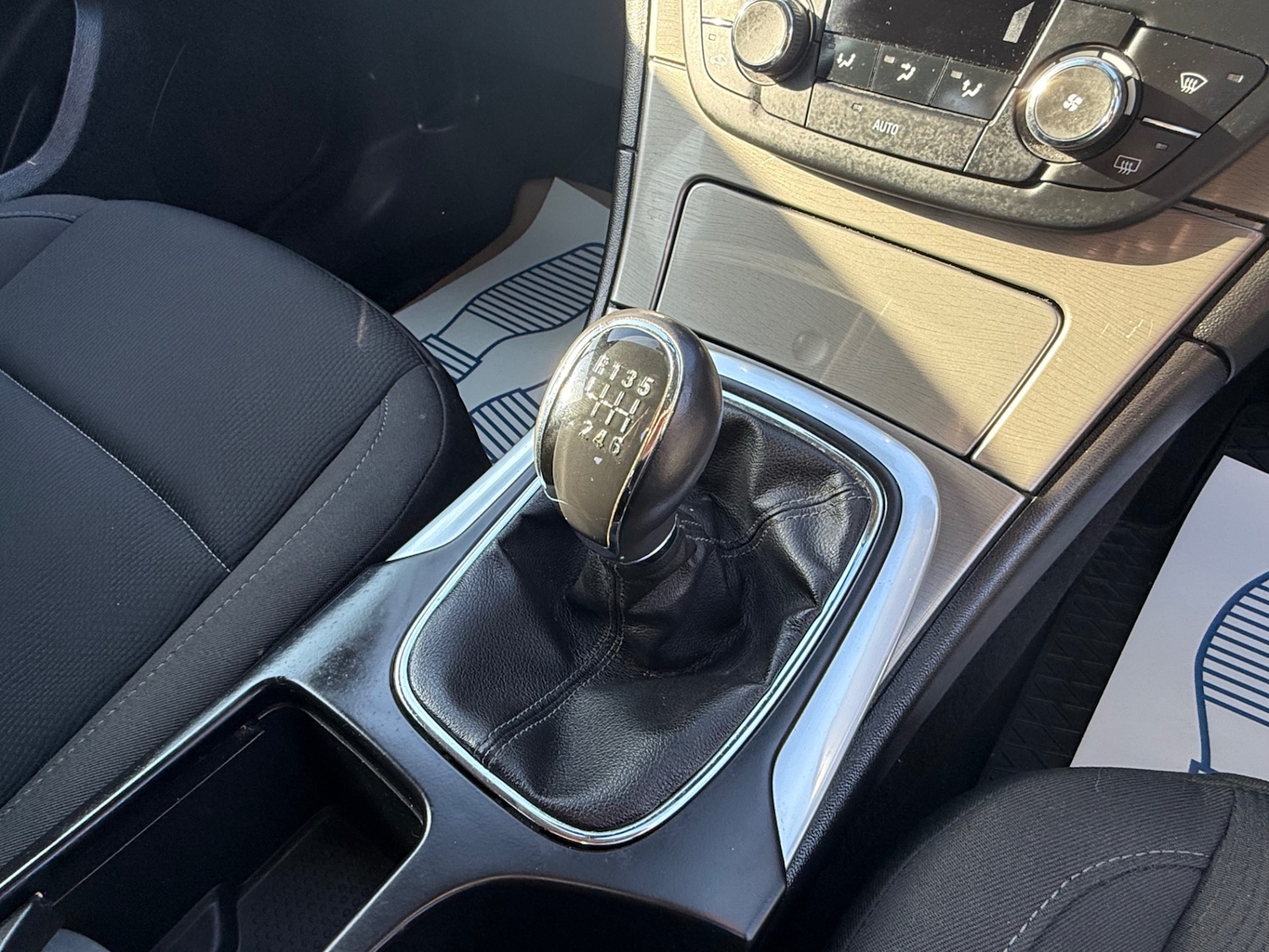 Used Vauxhall Insignia 2009 for sale - 77742464: Photo 39