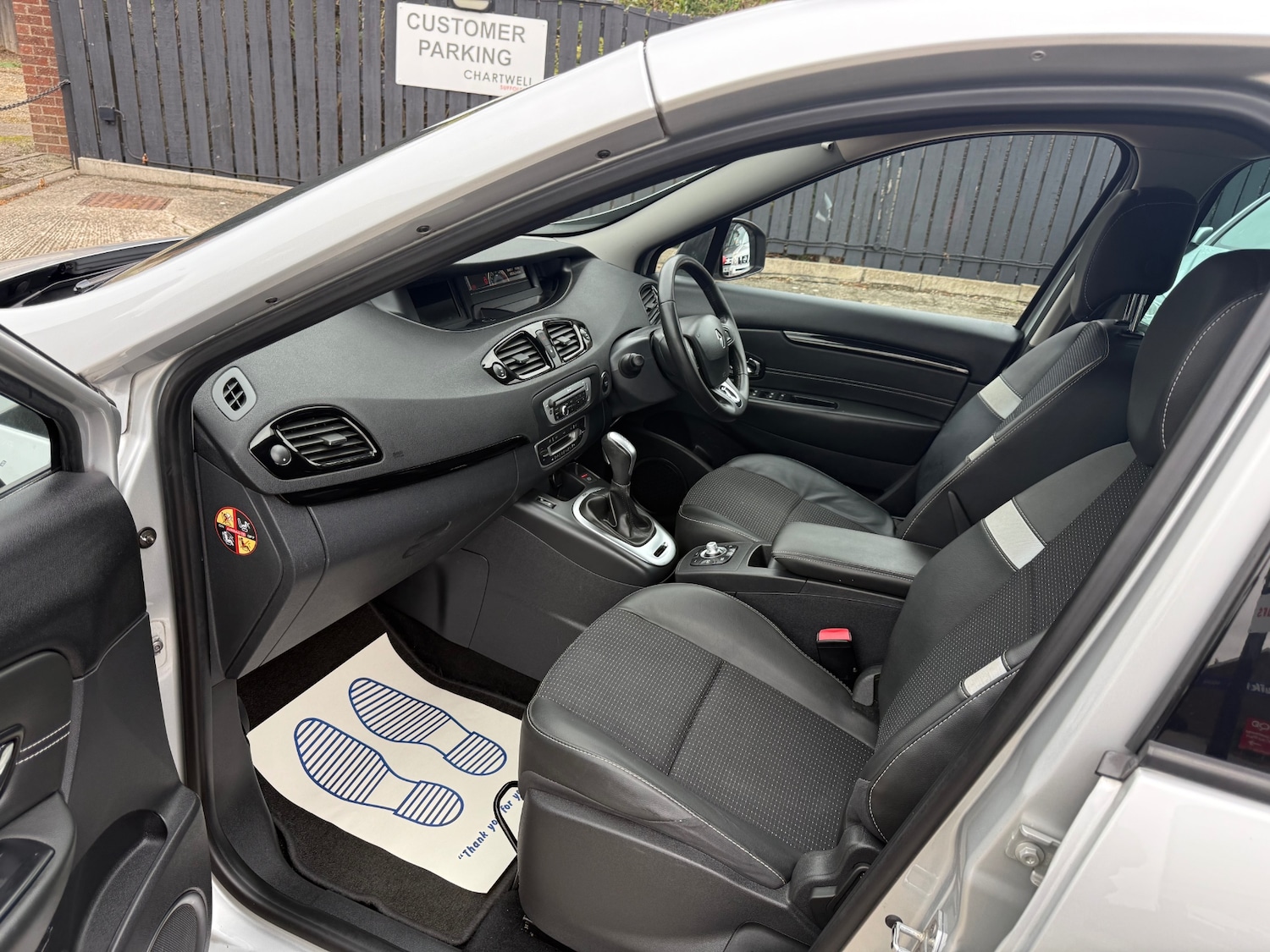 Vehicle 28
