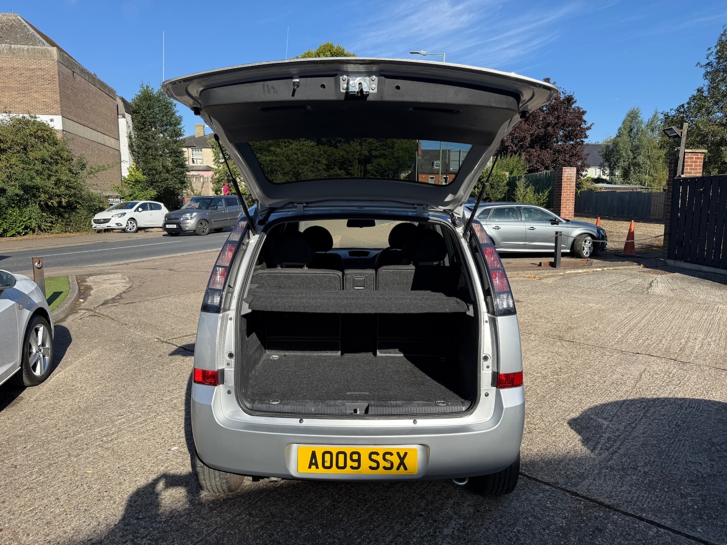 Vehicle 19