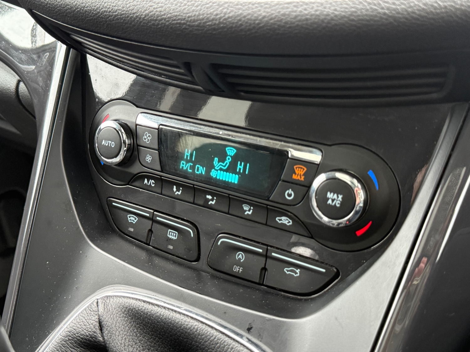 Used Ford Kuga 2014 for sale - 77462081: Photo 47