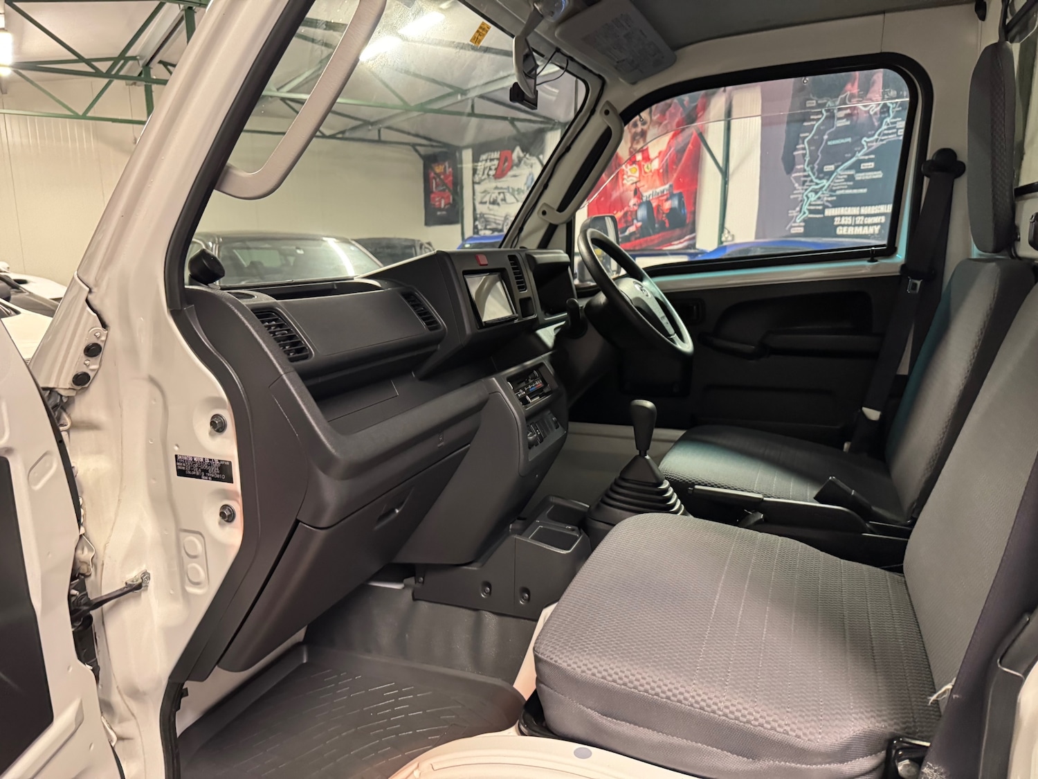 Used Daihatsu Hijet 2015 for sale - 76886067: Photo 75