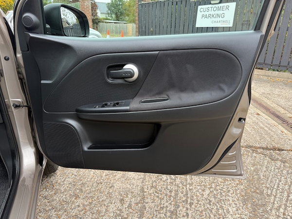 Used Nissan Note 2009 for sale - 76275213: Photo 15