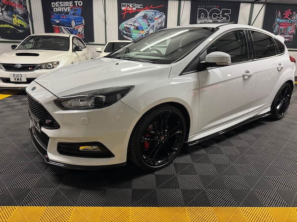 Used Ford Focus 2017 for sale - 75422624: Photo 2