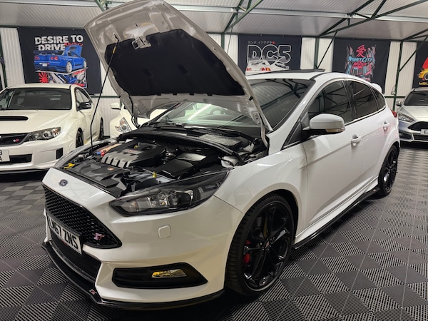 Used Ford Focus 2017 for sale - 75422624: Photo 3