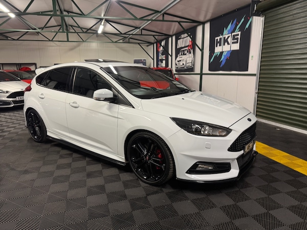 Used Ford Focus 2017 for sale - 75422624: Photo 4