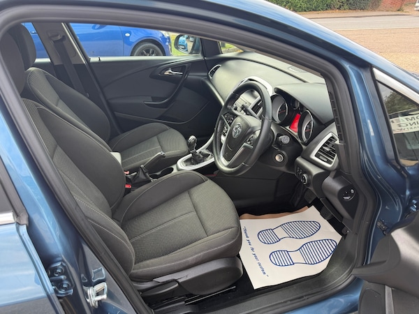 Used Vauxhall Astra 2014 for sale - 76207623: Photo 10