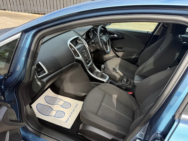 Used Vauxhall Astra 2014 for sale - 76207623: Photo 13