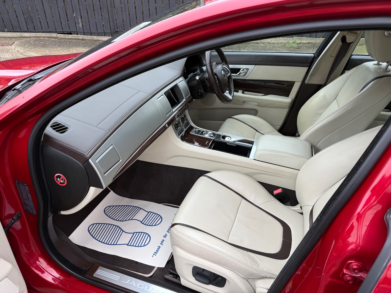 Used Jaguar XF 2015 for sale - 77543803: Photo 20