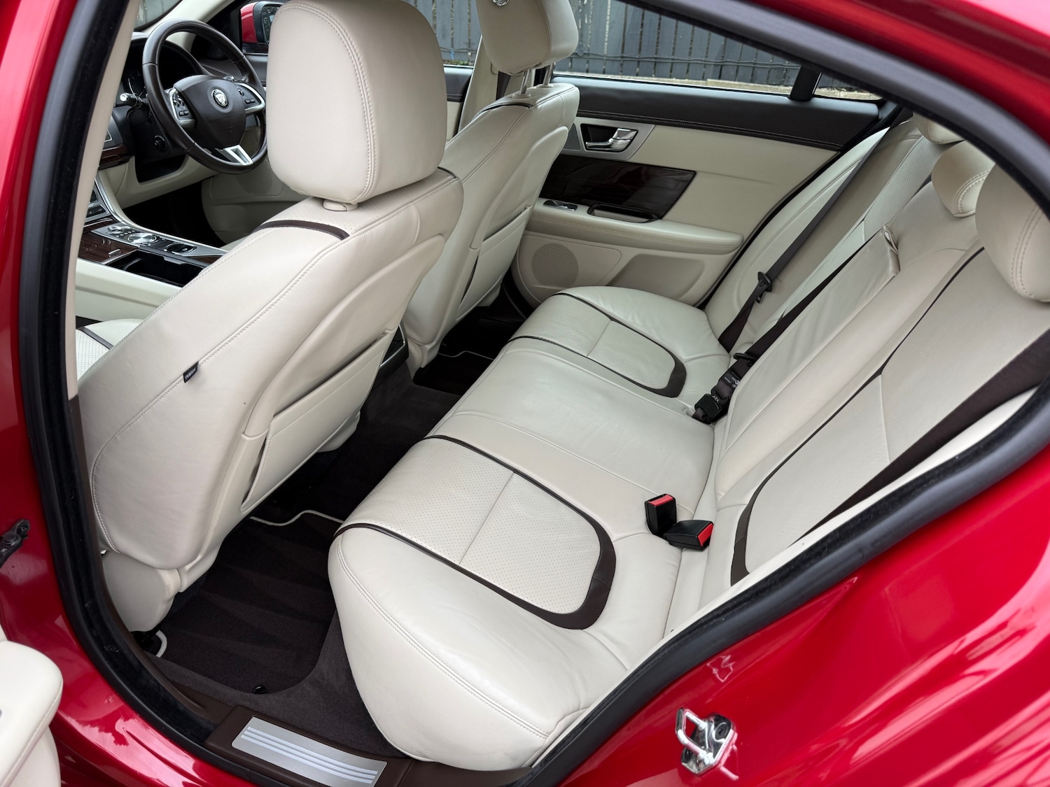 Used Jaguar XF 2015 for sale - 77543803: Photo 23