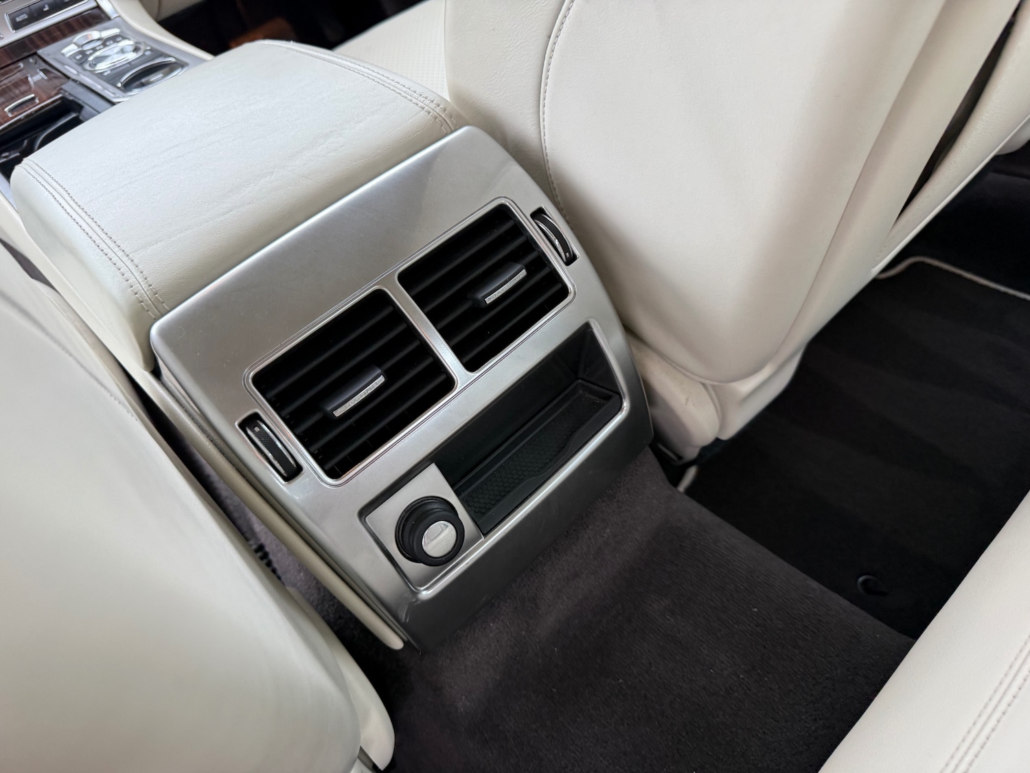 Used Jaguar XF 2015 for sale - 77543803: Photo 25