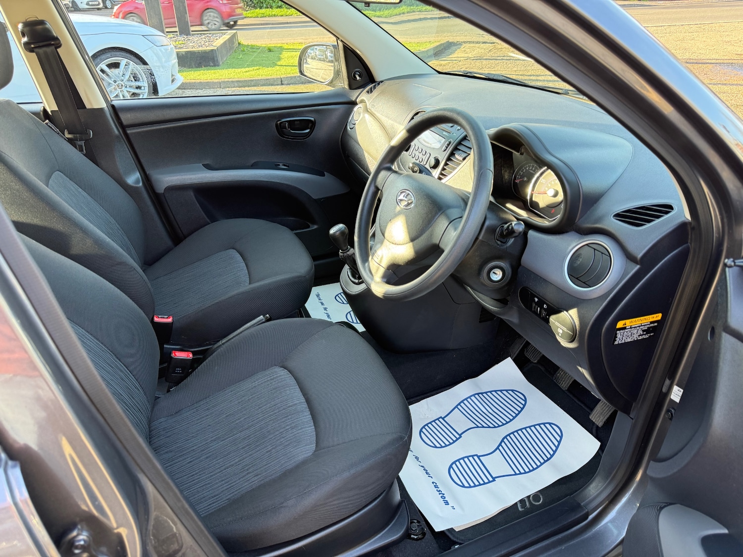 Used Hyundai i10 2012 for sale - 76932213: Photo 11