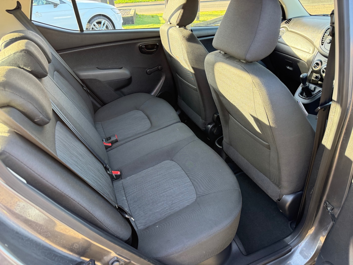 Used Hyundai i10 2012 for sale - 76932213: Photo 13