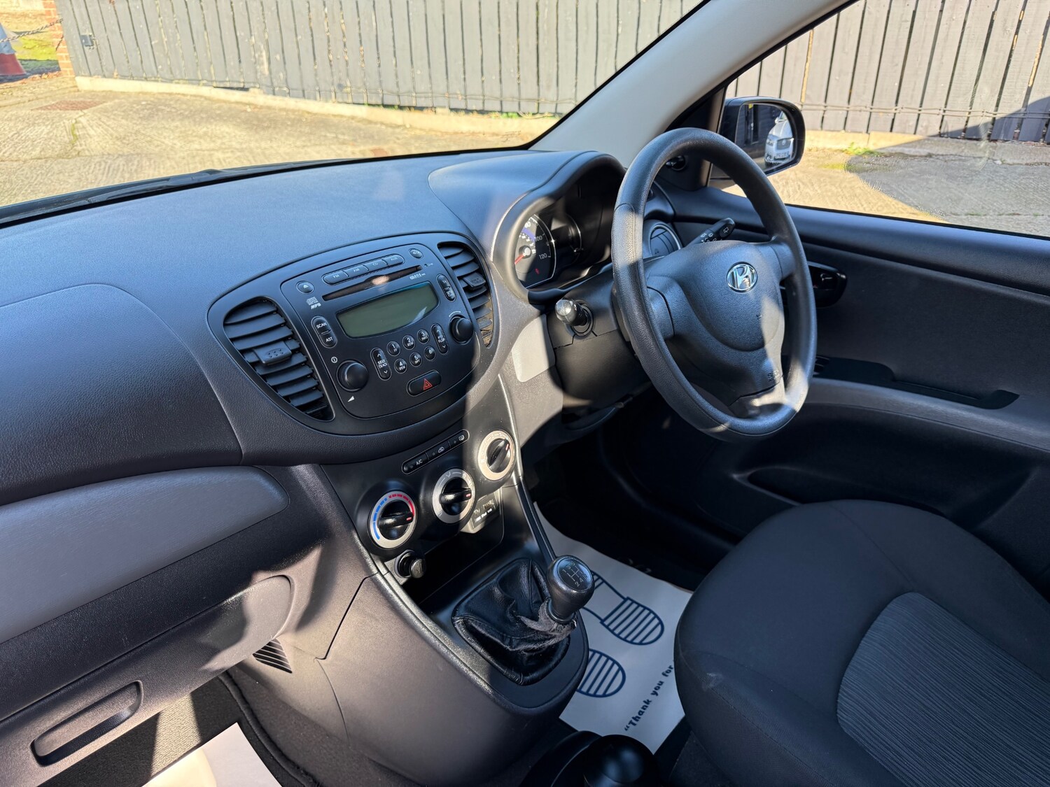 Used Hyundai i10 2012 for sale - 76932213: Photo 14